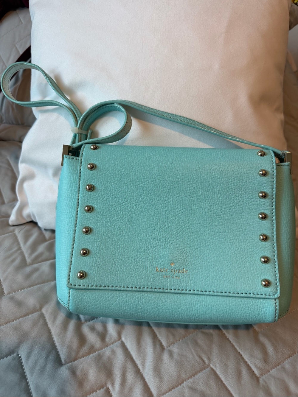 kate spade tiffany blue color pebble leather crossbody with studs